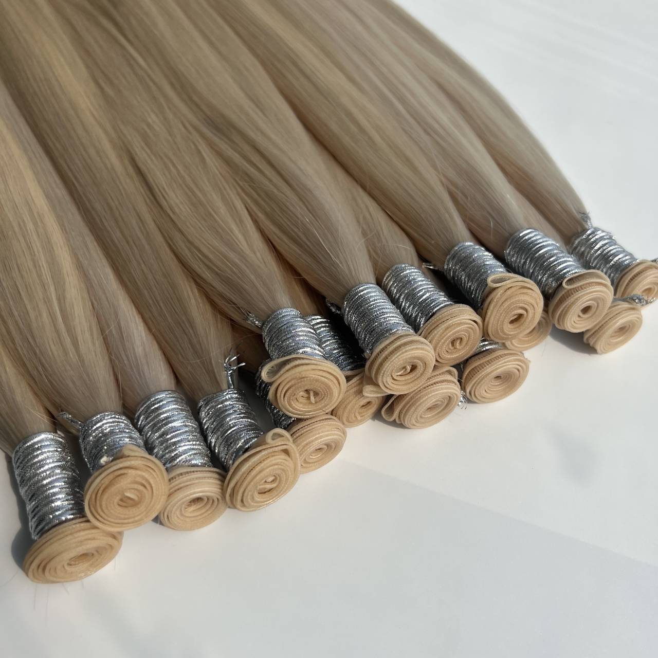 Genius weft /100% virgin hair /double drawn 10A / 22” #60/ Ready to ship