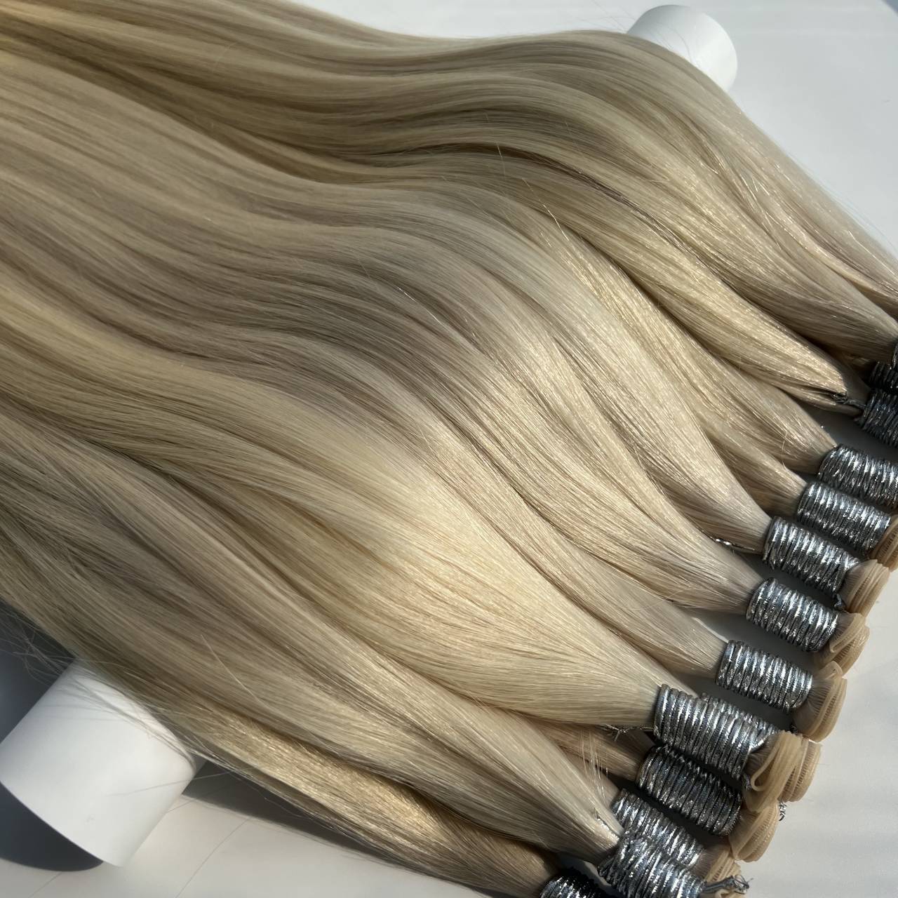 Genius weft /100% virgin hair /double drawn 10A / 22” #60/ Ready to ship