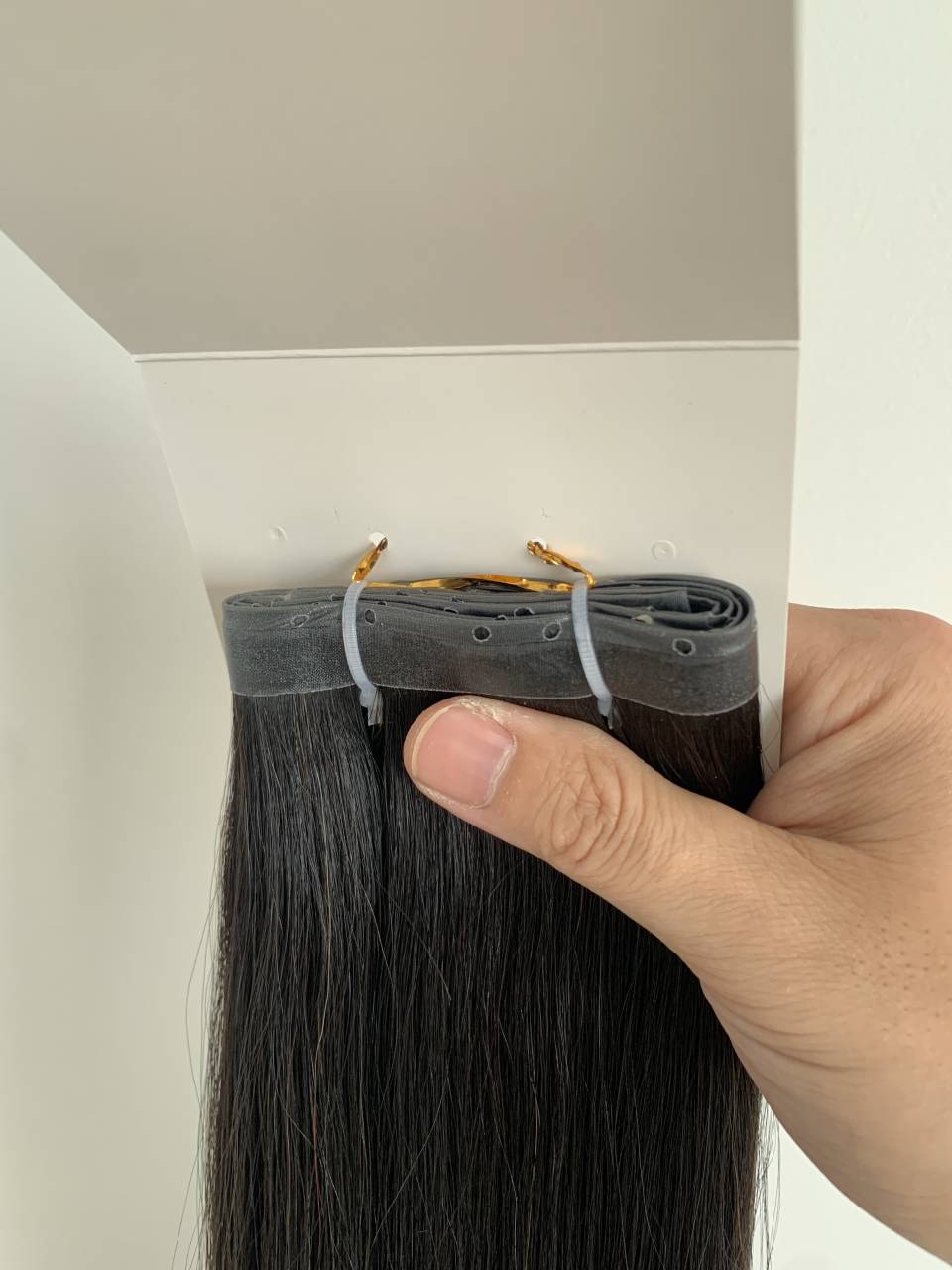 Invisible Butterfly weft / virgin hair 10A dark color